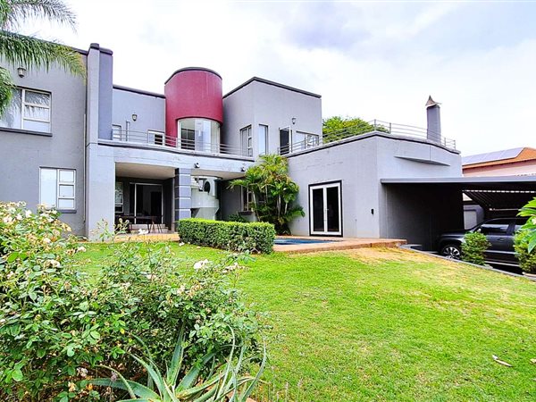 4 Bedroom House 4 Bedroom House