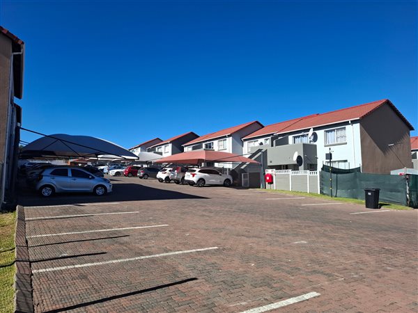 2 Bedroom Townhouse 2 Bedroom Townhouse