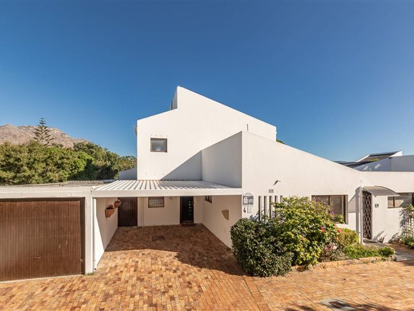 4 Bedroom House 4 Bedroom House