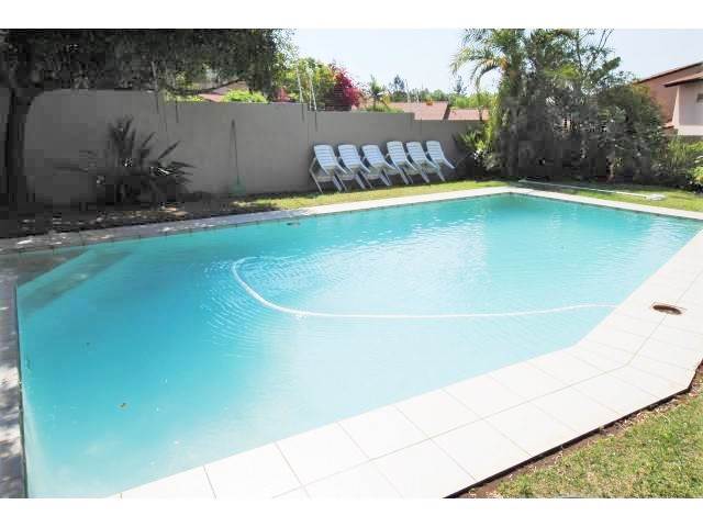 2 Bed Apartment in Rivonia photo number 14