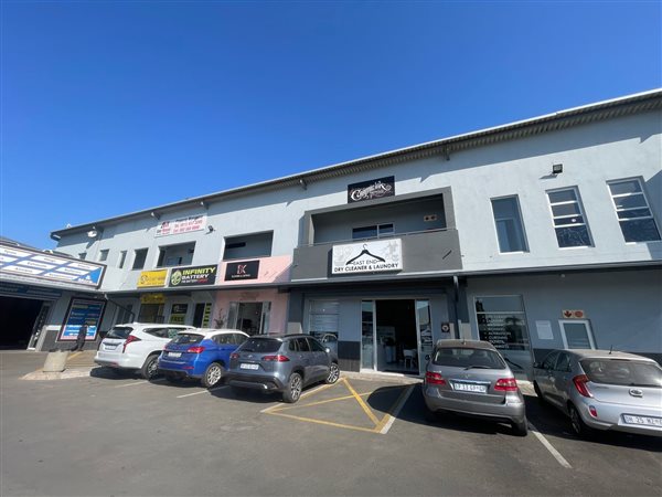 27  m² Commercial space