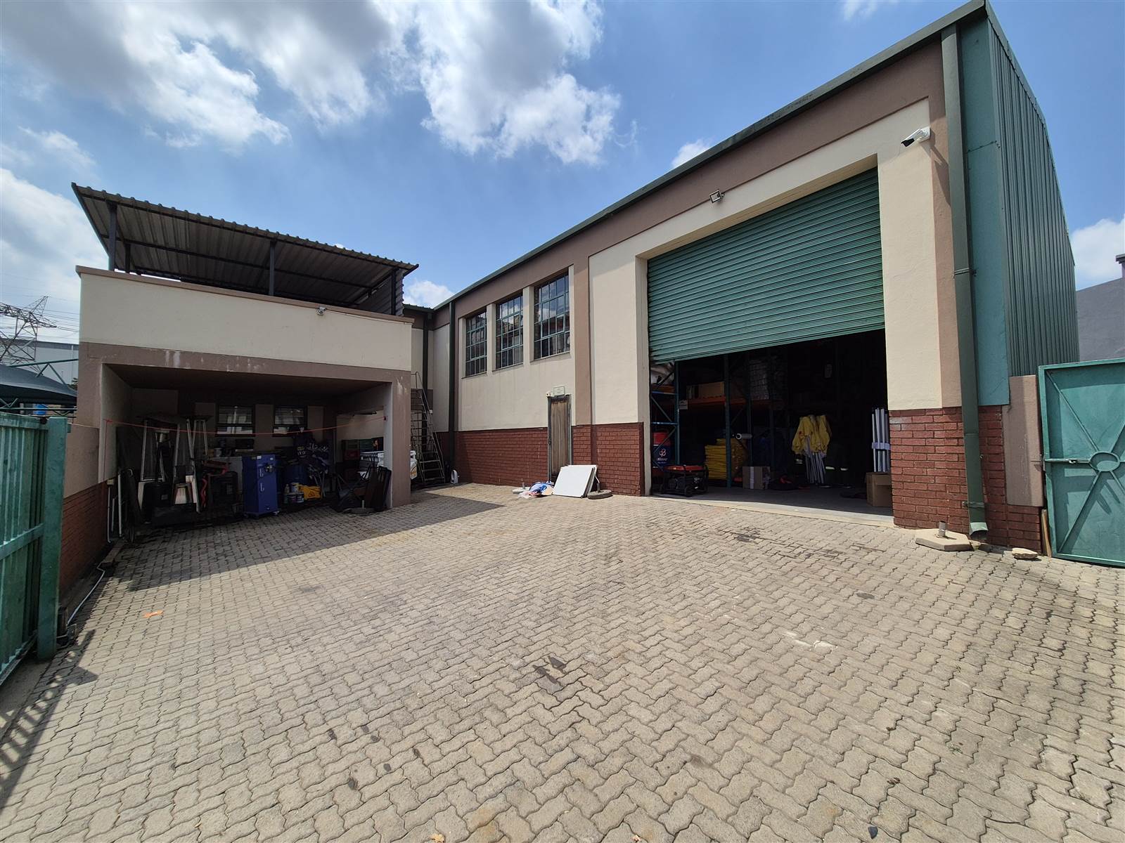 550  m² Industrial space in Linbro Park photo number 3