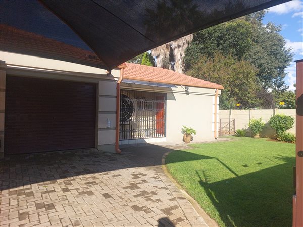 3 Bedroom House 3 Bedroom House