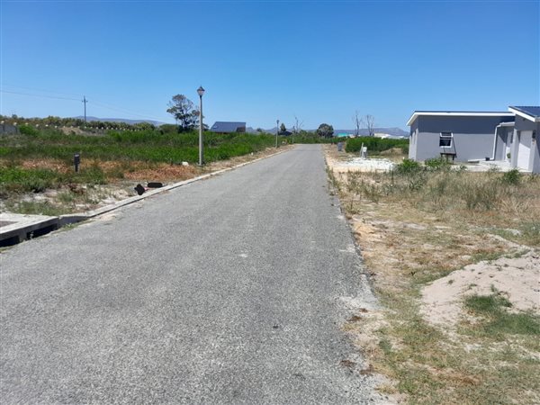 746 m² Land available in Franskraal