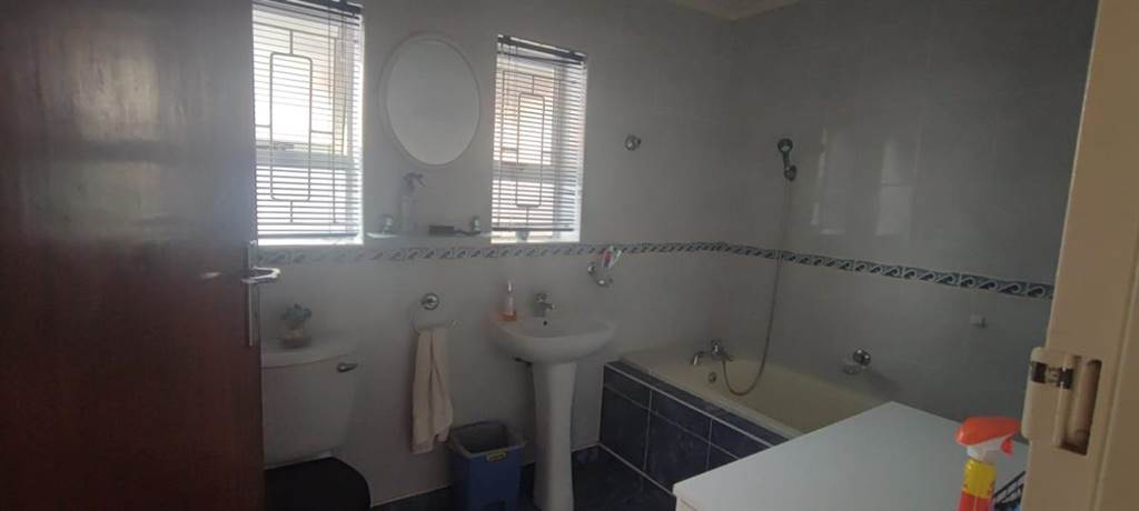 4 Bed House in Strandfontein photo number 22