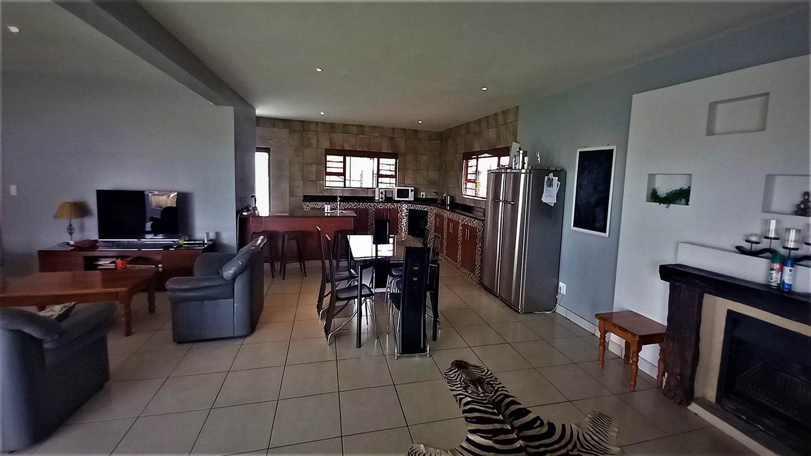 5 Bed House in Bronkhorstbaai photo number 8