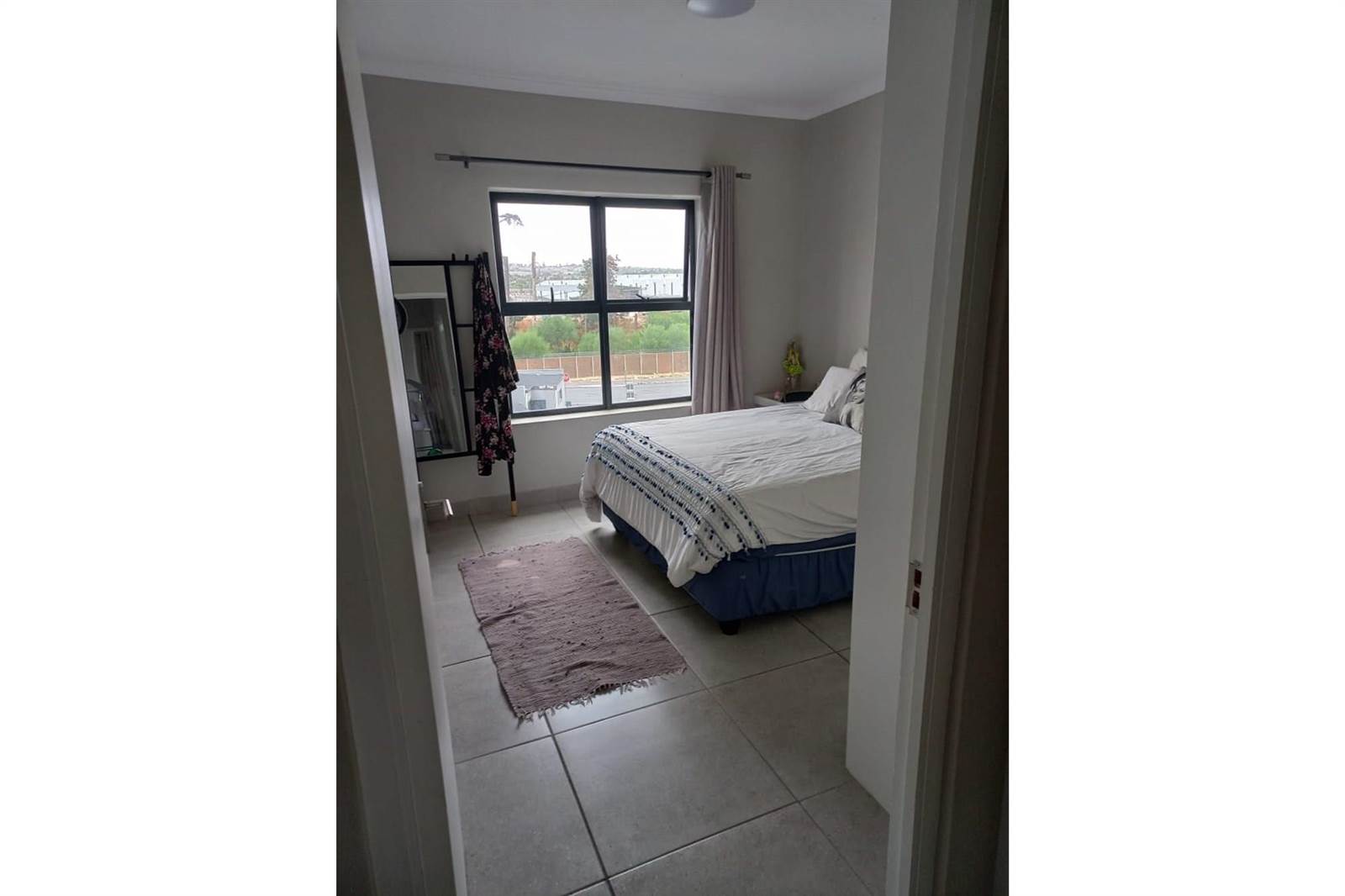 2 Bed Apartment in Protea Heights photo number 12