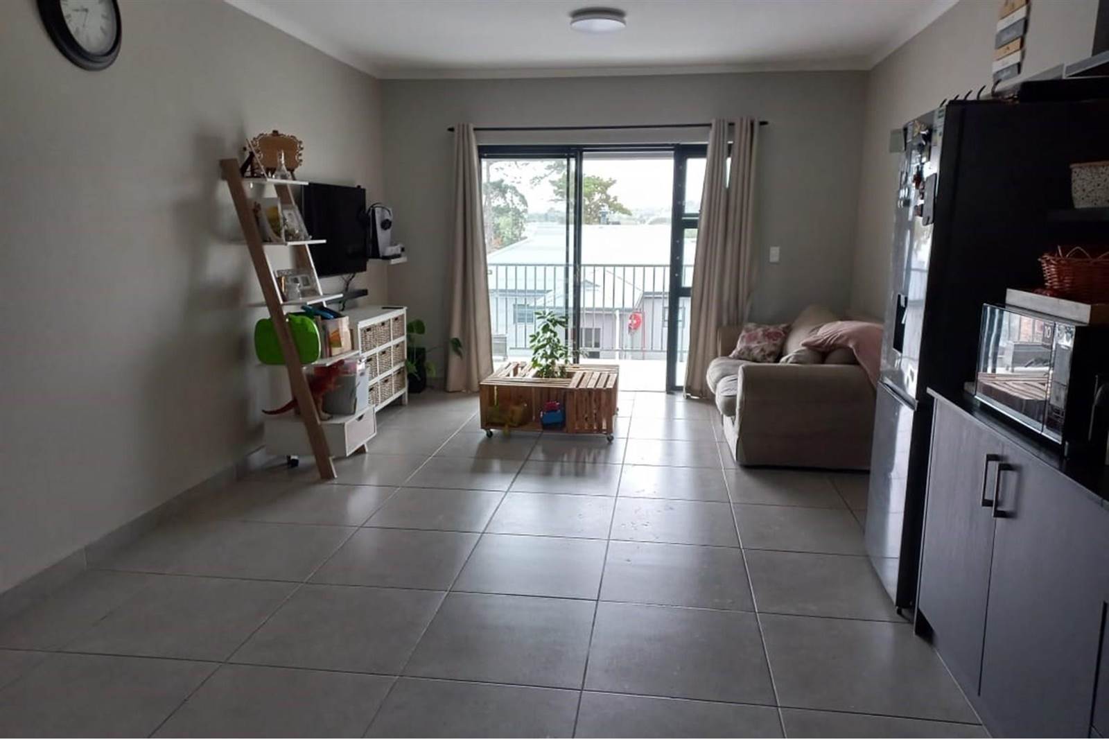 2 Bed Apartment in Protea Heights photo number 7