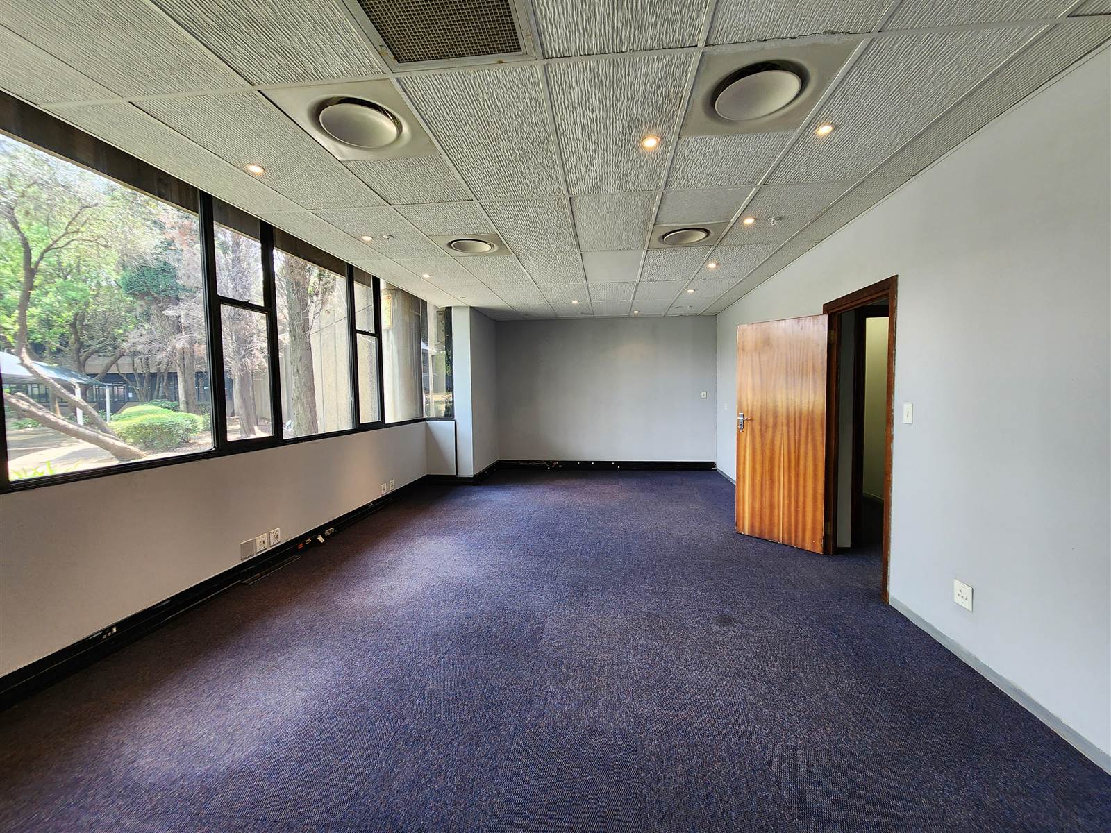 787  m² Commercial space in Isando photo number 7