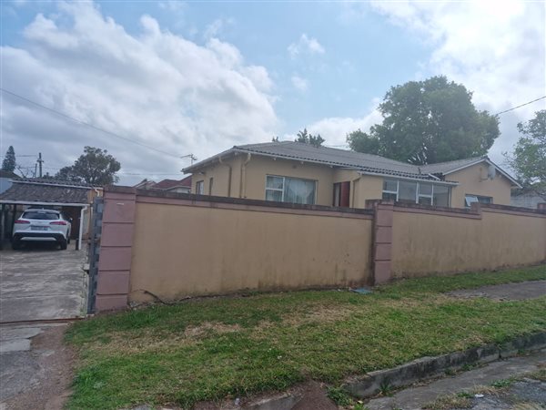 3 Bedroom House 3 Bedroom House