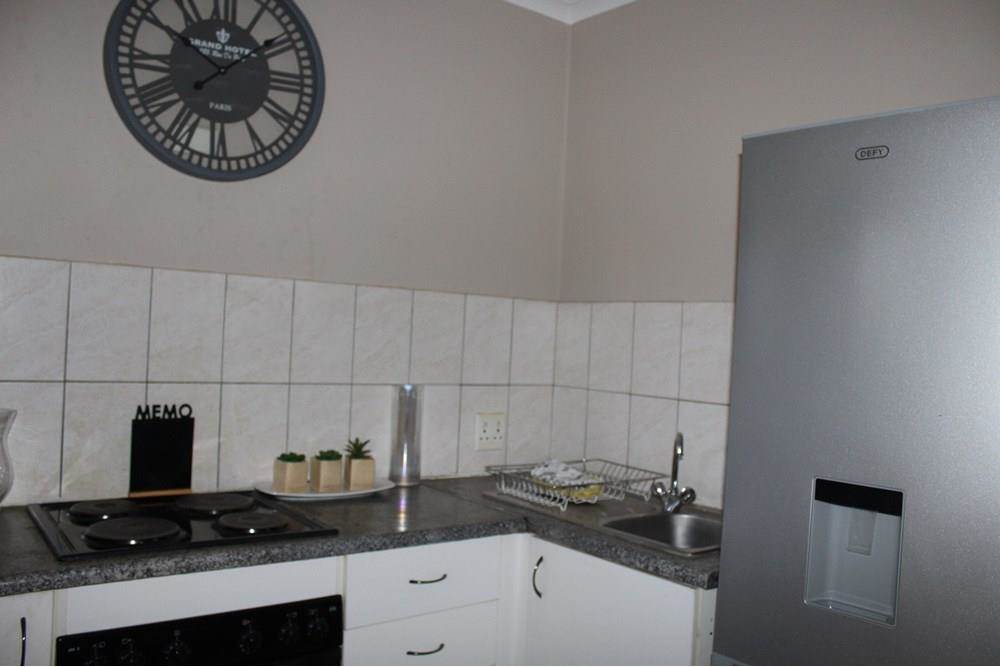 2 Bed Apartment in Greenhills photo number 5