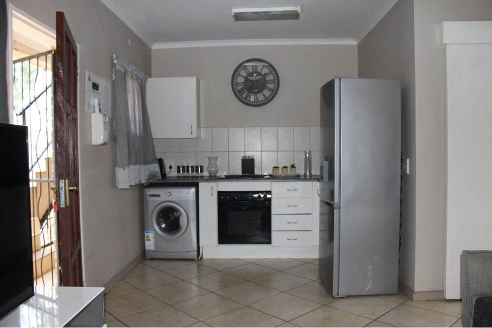 2 Bed Apartment in Greenhills photo number 1