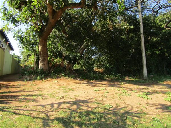 1 096 m² Land