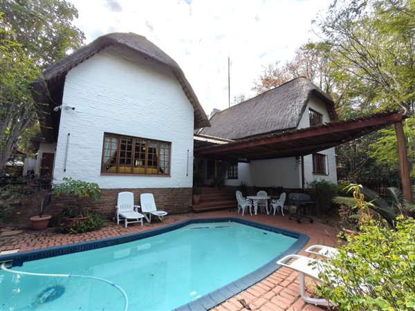 4 Bedroom House 4 Bedroom House