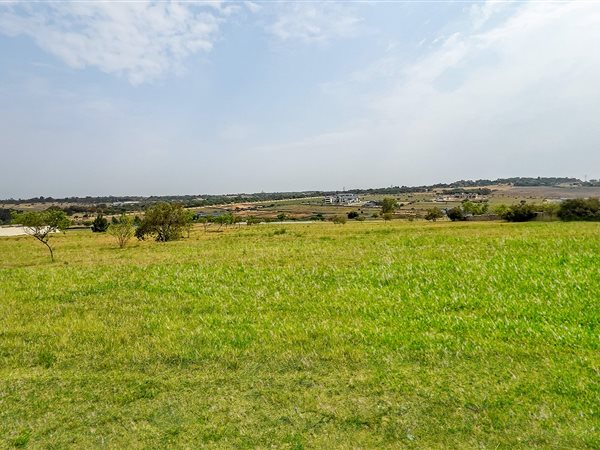 9 097 m² Land