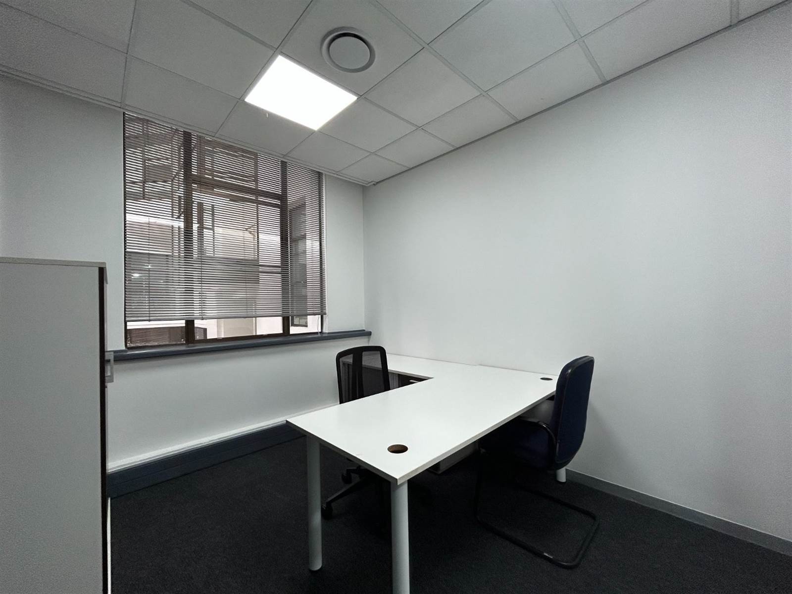 20  m² Office Space in Sandown photo number 3
