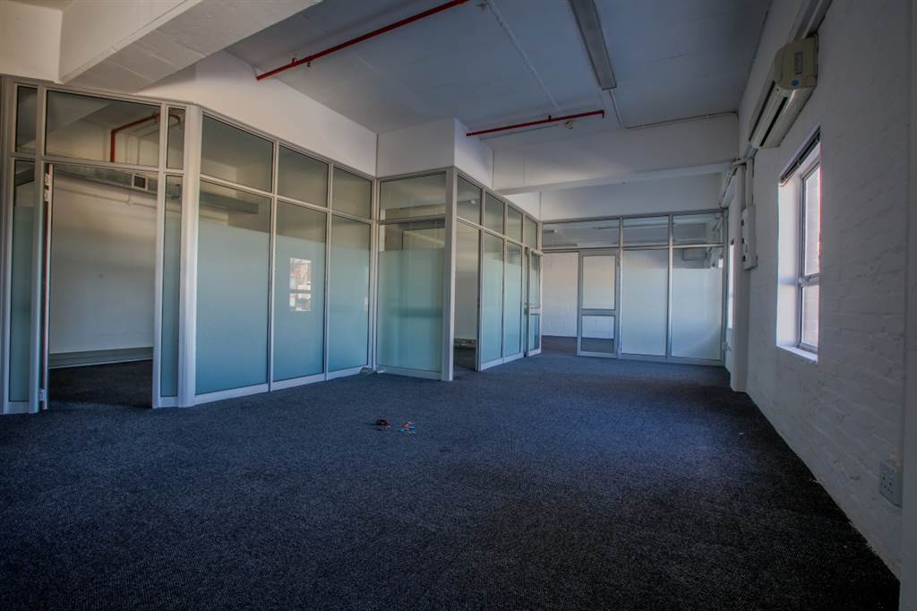 3008  m² Industrial space in Bellville South photo number 16