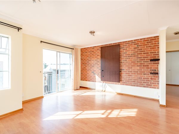 2 Bed Apartment in Houghton Estate