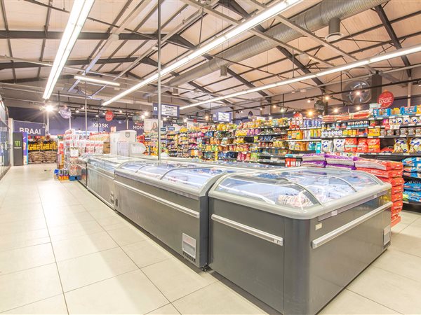 1 497 m² Commercial space 1 497 m² Commercial space