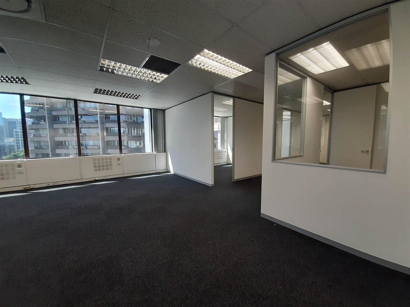198  m² Commercial space in Cape Town City Centre photo number 14