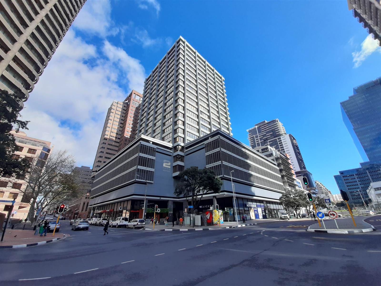 198  m² Commercial space in Cape Town City Centre photo number 2