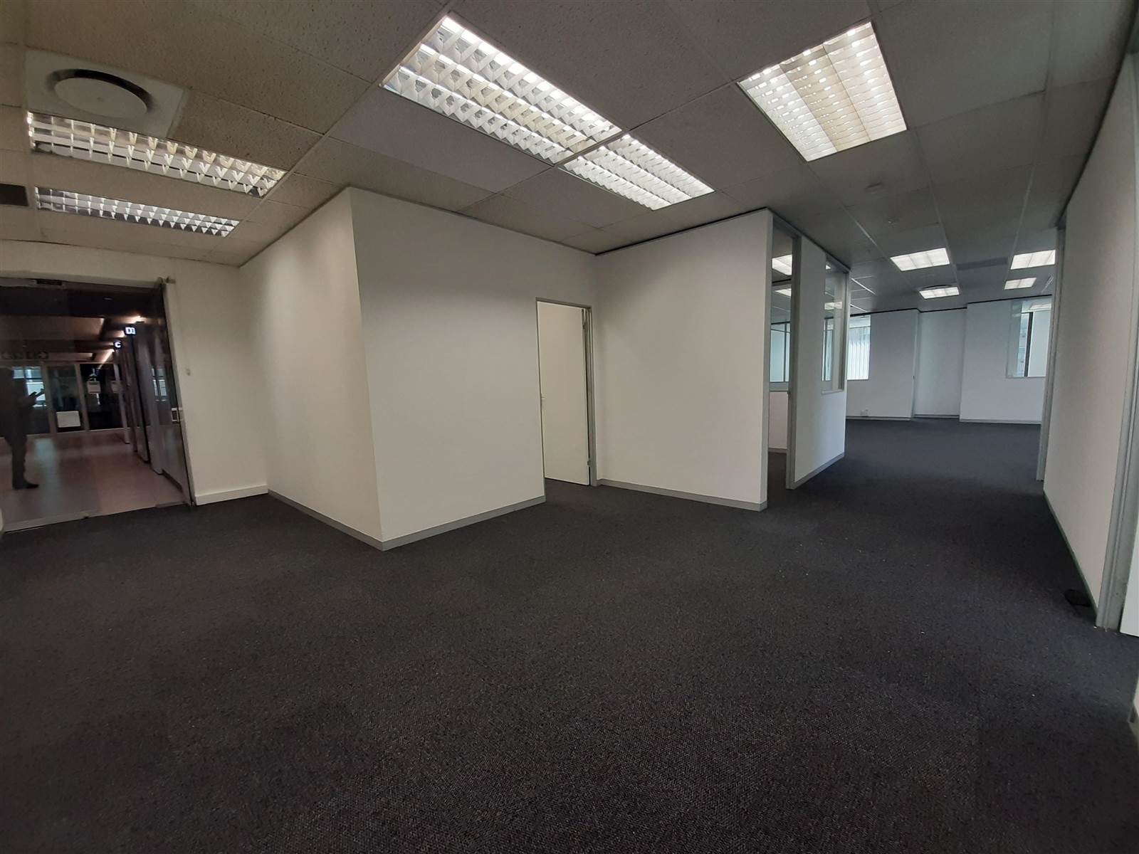 198  m² Commercial space in Cape Town City Centre photo number 10