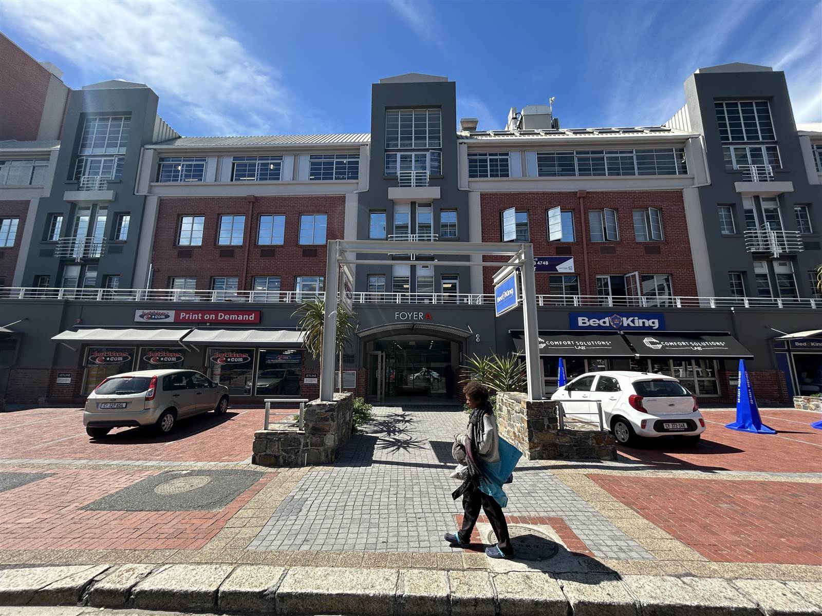 229  m² Commercial space in Green Point photo number 3