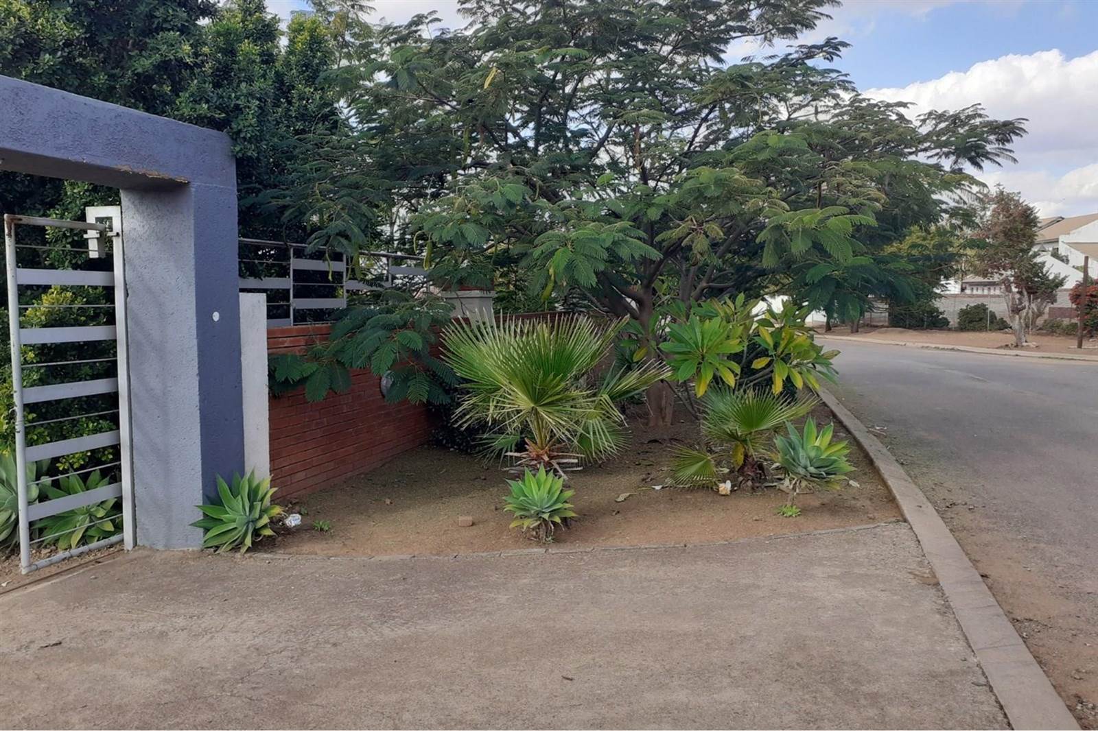 1000 m² Land available in Makwassie photo number 4
