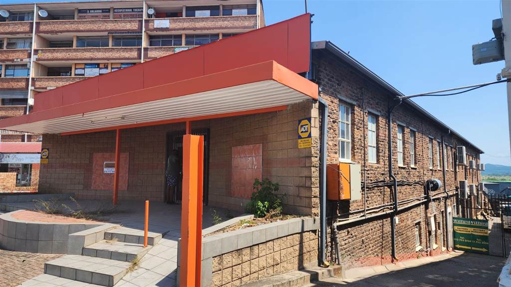 952  m² Commercial space in Sonheuwel photo number 1