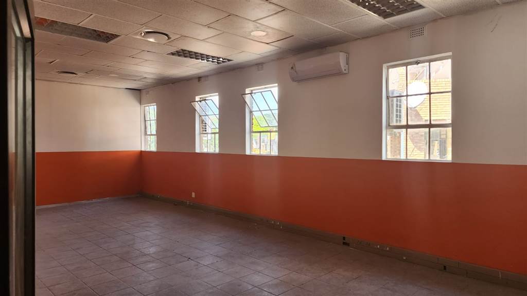 952  m² Commercial space in Sonheuwel photo number 6