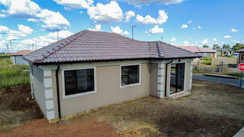 3 Bed House in Kya Sands photo number 5