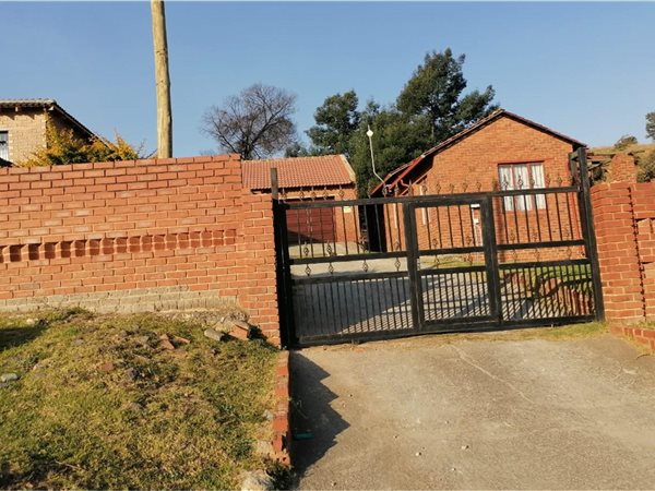 3 Bed House in Chloorkop