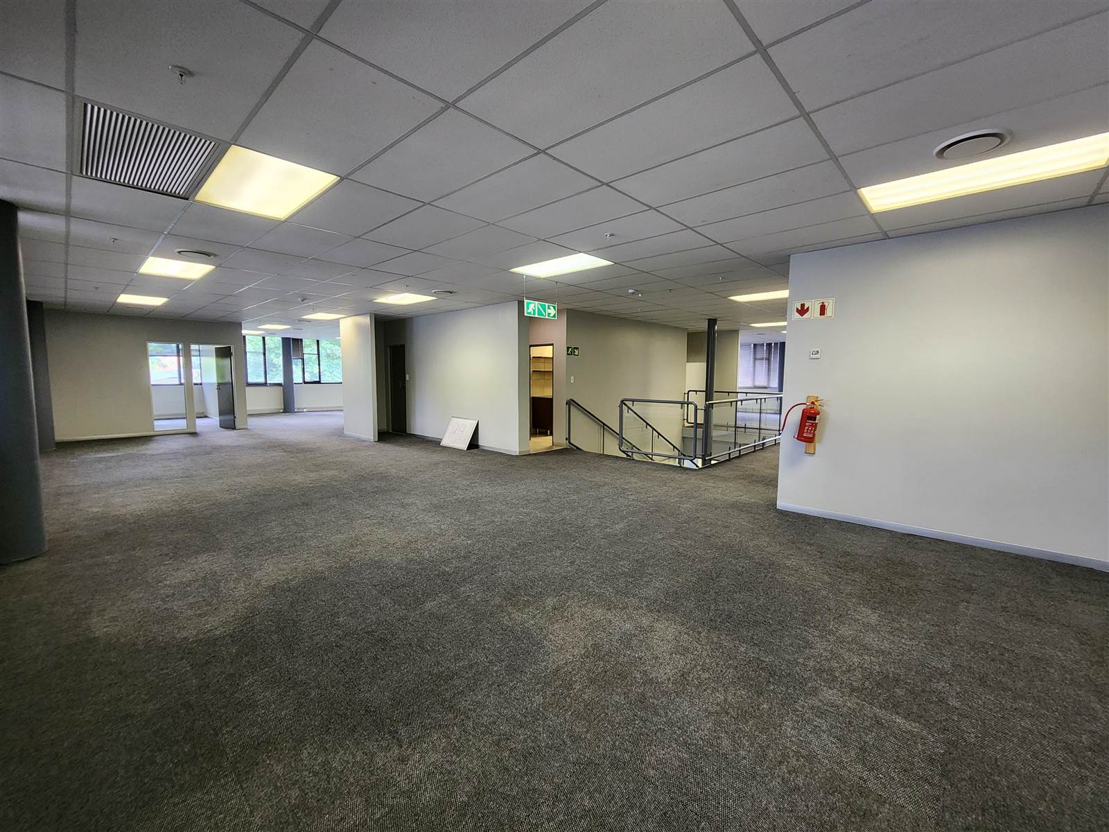 787  m² Commercial space in Isando photo number 12