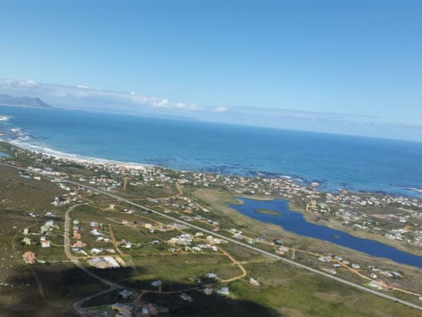 1039 m² Land available in Bettys Bay
