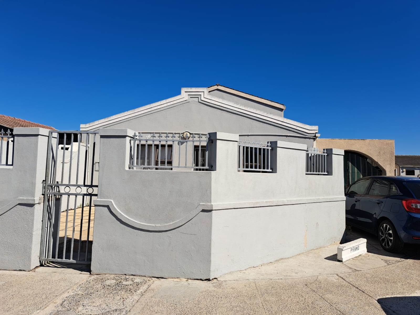 5 Bed House in Mitchells Plain photo number 4