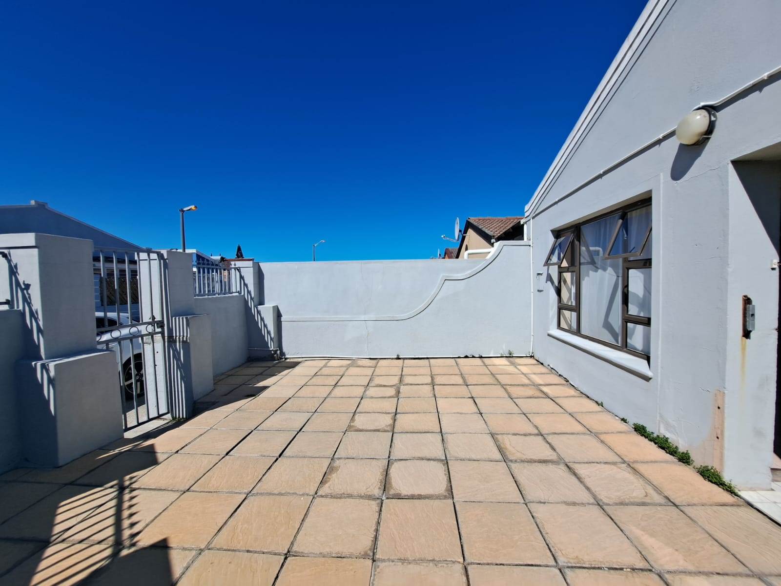 5 Bed House in Mitchells Plain photo number 2