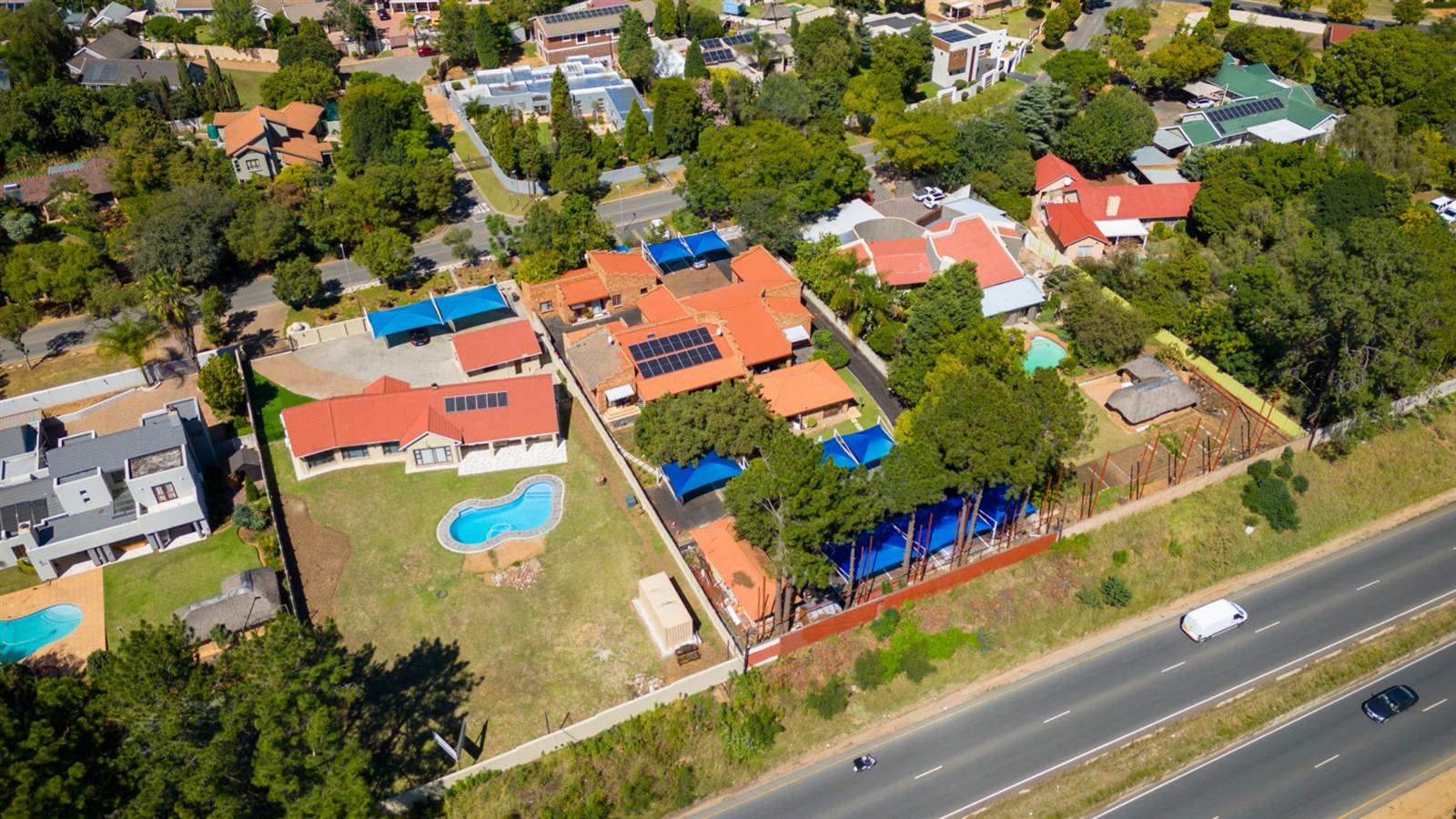 450  m² Commercial space in Jukskei Park photo number 12