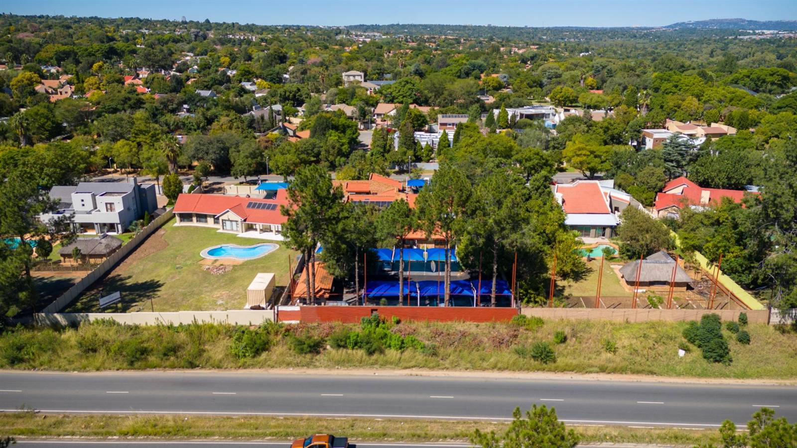 450  m² Commercial space in Jukskei Park photo number 10