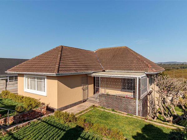 3 Bedroom House 3 Bedroom House