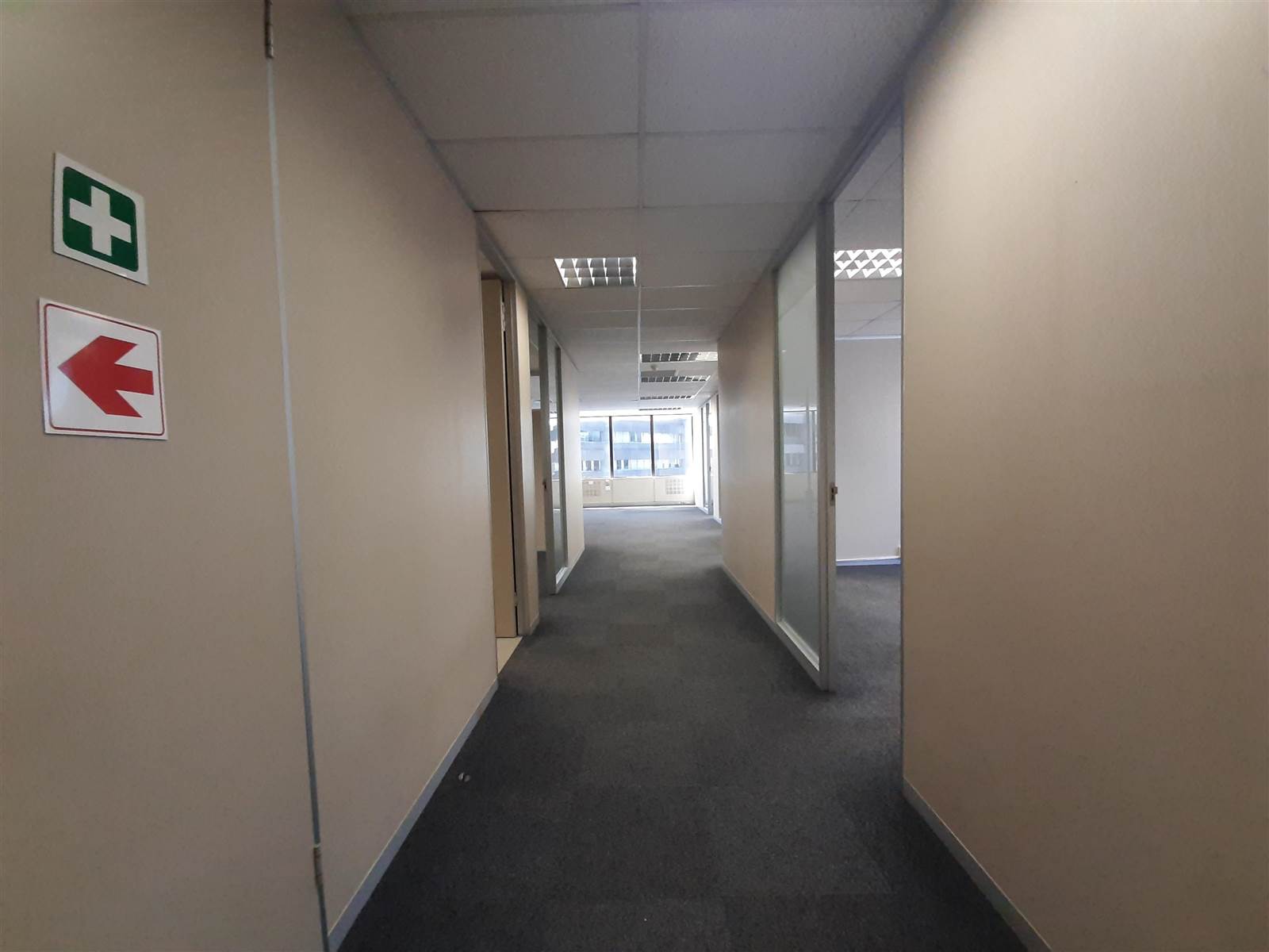 238  m² Commercial space in Cape Town City Centre photo number 12