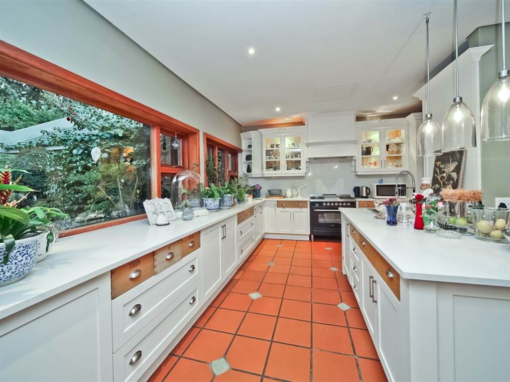 4 Bed House in Linksfield photo number 14