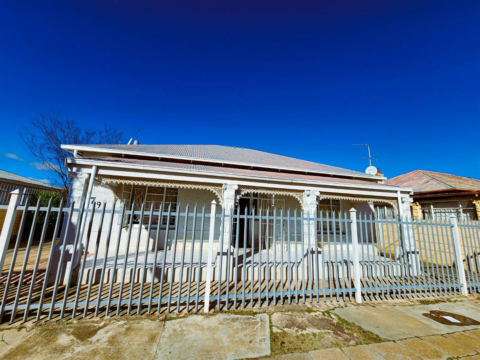 2 Bed House in Krugersdorp West photo number 1