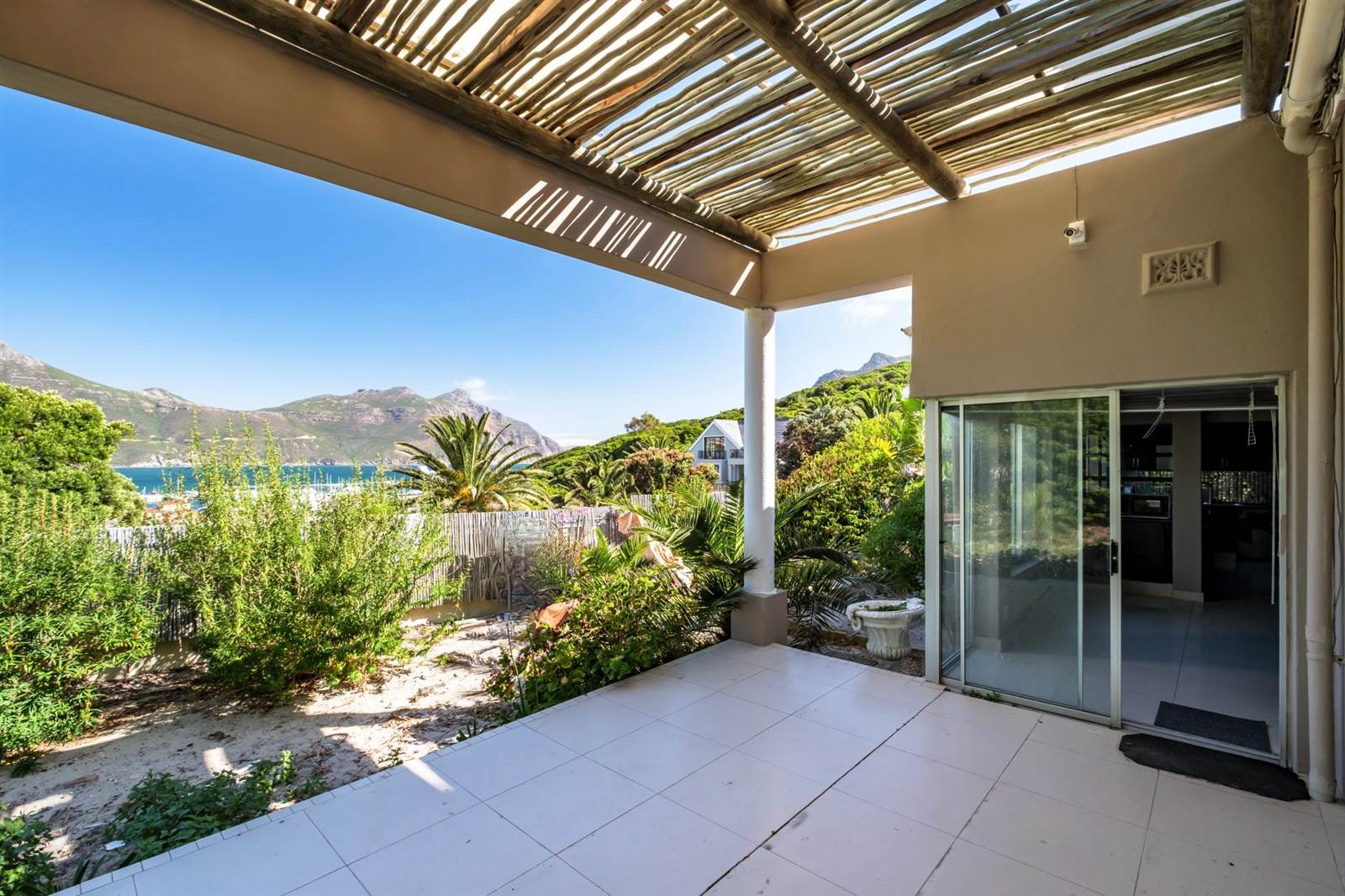 4 Bed House in Hout Bay and surrounds photo number 9