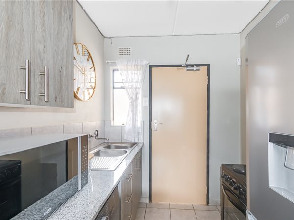 2 Bedroom Apartment