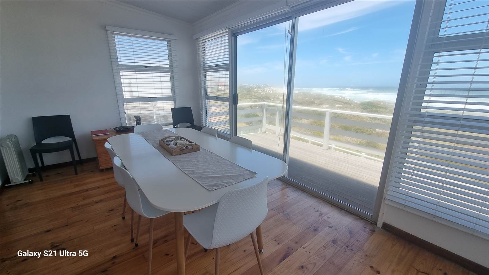 4 Bed House in Yzerfontein photo number 9
