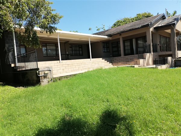 4 Bedroom House 4 Bedroom House