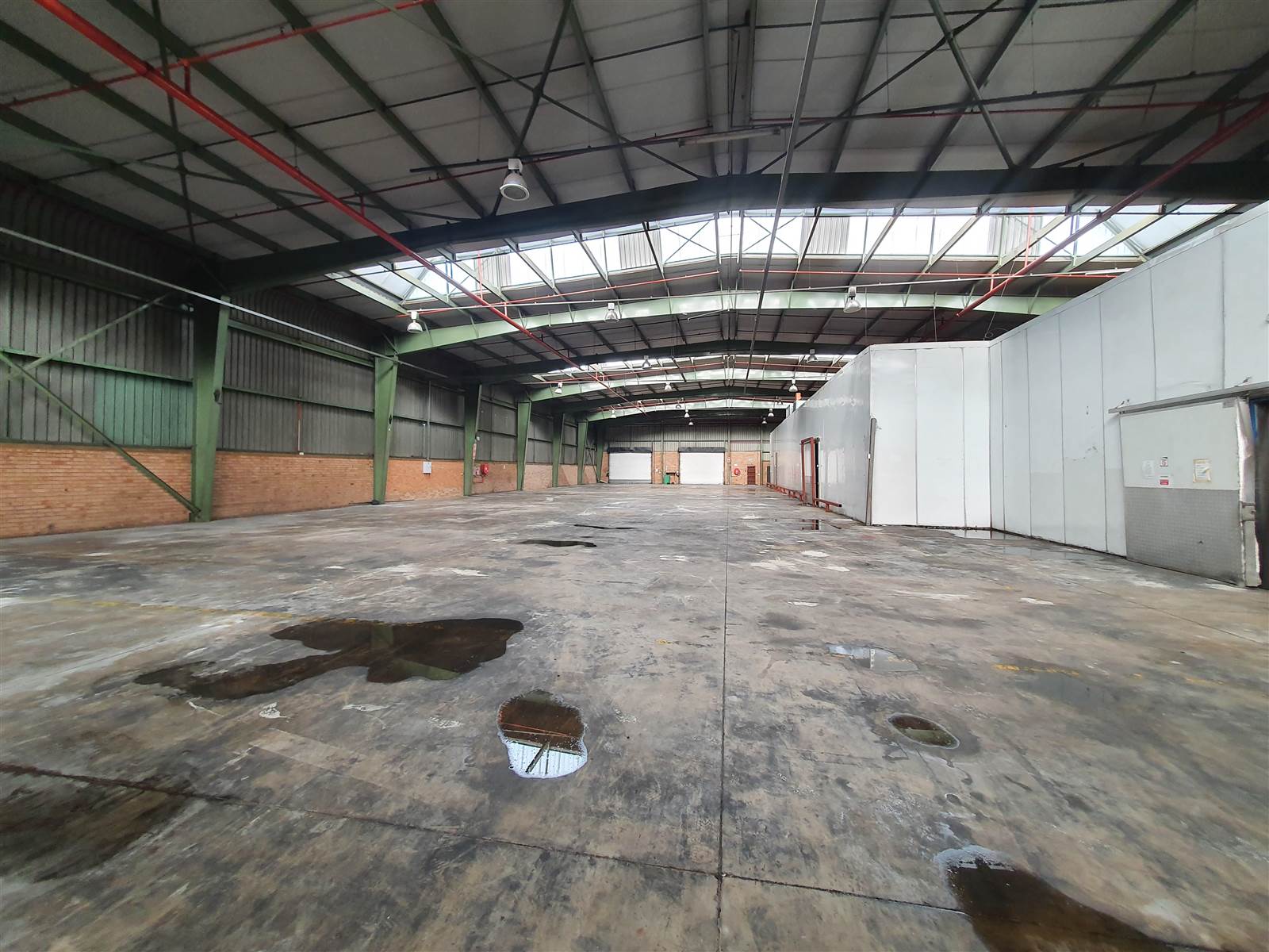 2128  m² Industrial space in City Deep photo number 3