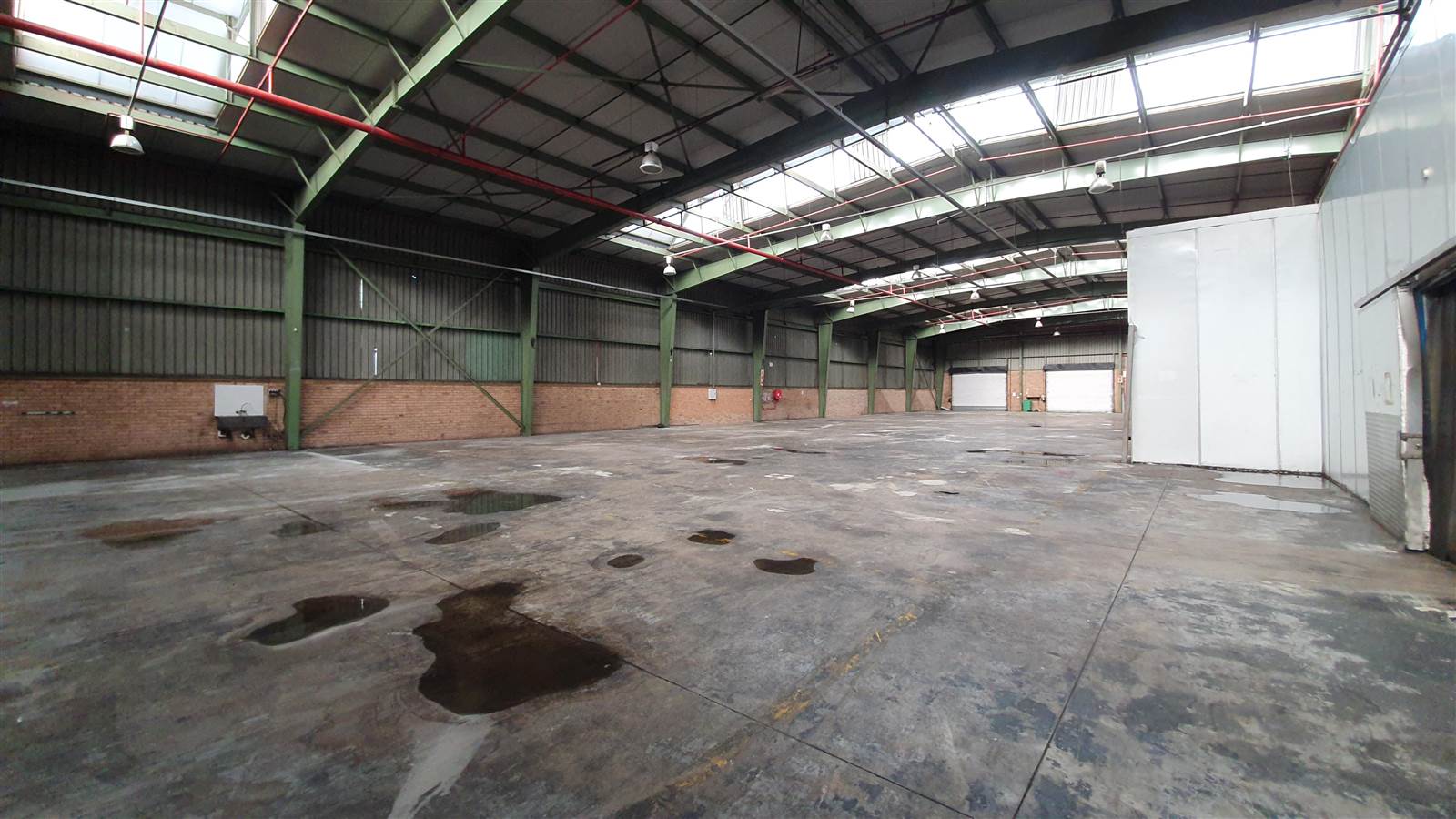 2128  m² Industrial space in City Deep photo number 5