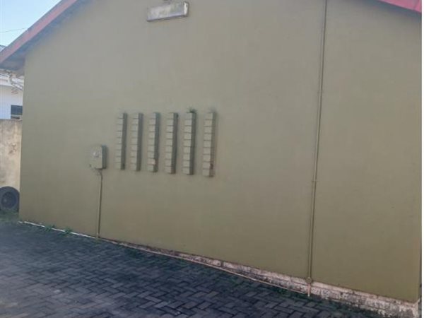 4 Bedroom House 4 Bedroom House