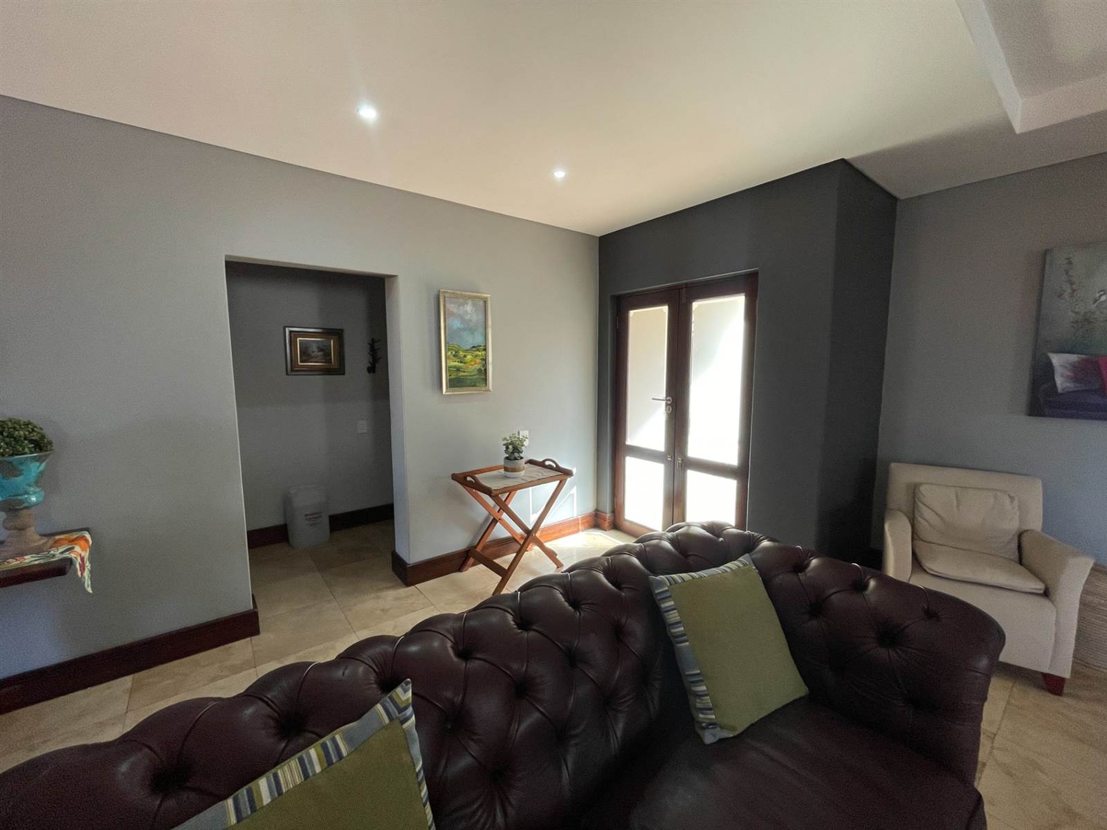 3 Bed House in Waterkloof photo number 9